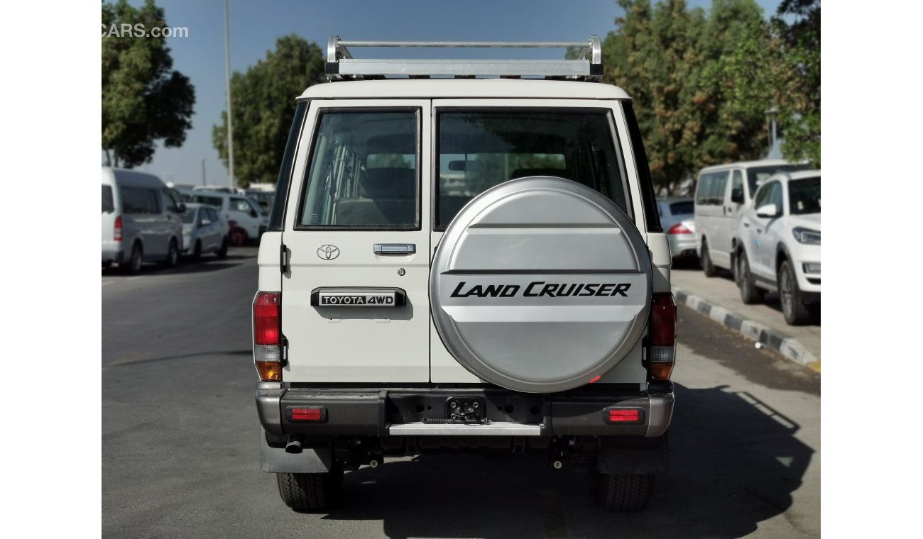 Toyota Land Cruiser Hard Top 4.2L,V6,DIESEL,5DOOR,LX76,ALLOY WHEELS,OVER FENDER,DVD+CAMERA,WOODEN,FULL OPTIONSA/T