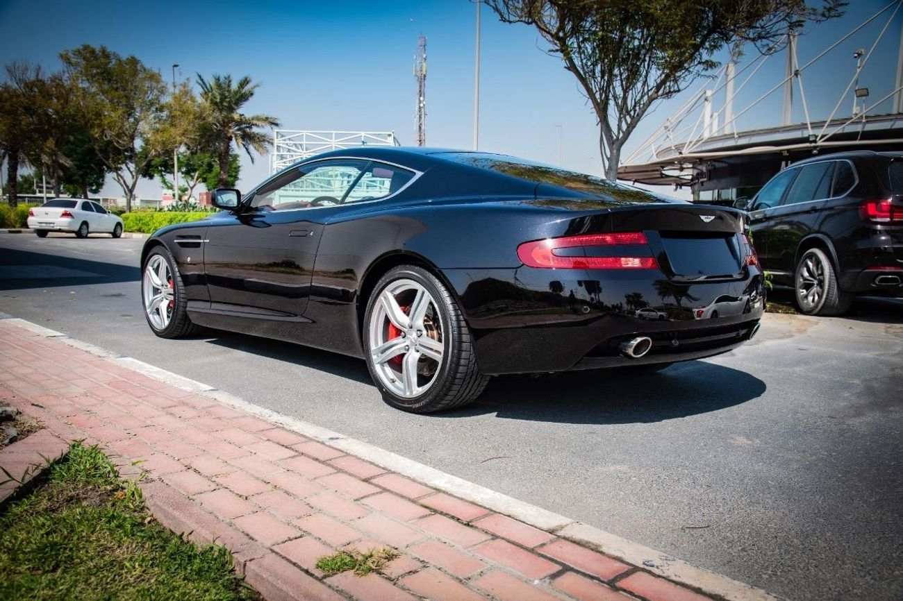 Aston Martin DB9