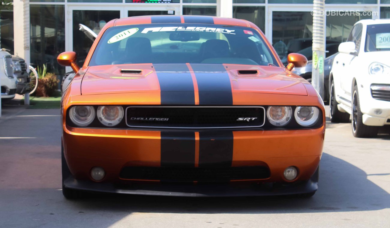 Dodge Challenger SRT8 / GCC / FULL OPTION / VERY CLEAN