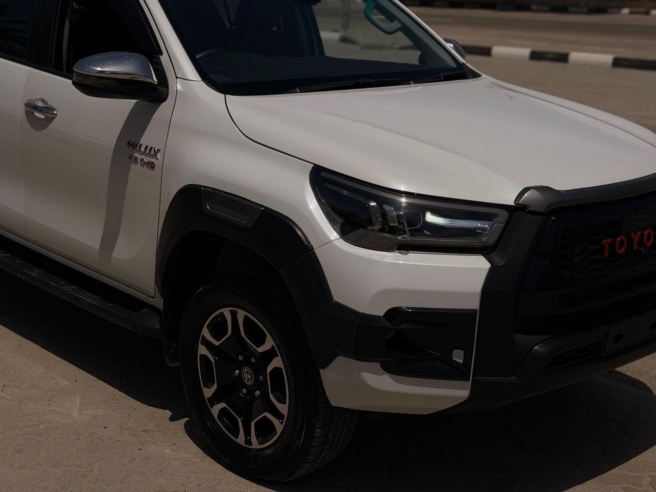 Toyota Hilux SGLX SR5 export from Australia
