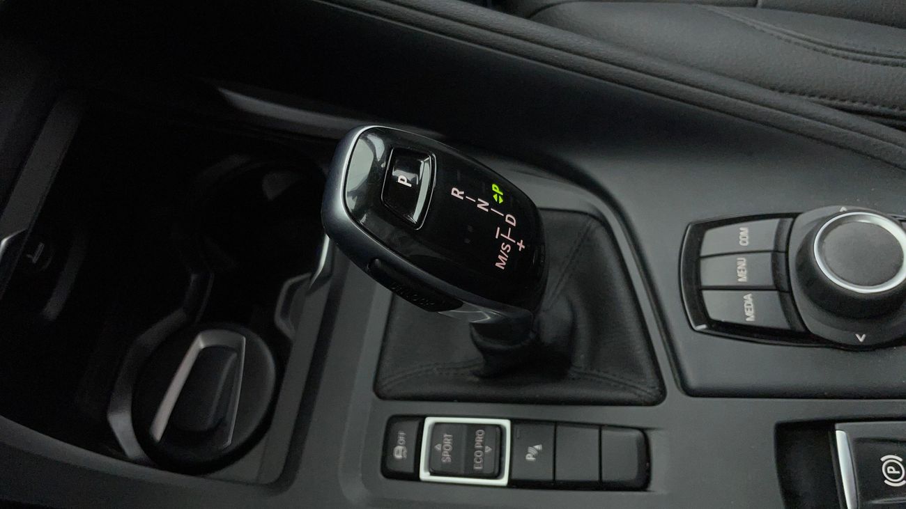 بي أم دبليو X1 SDRIVE 20I 2 | بدون دفعة مقدمة | اختبار القيادة في المنزل