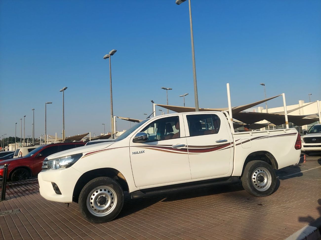 Toyota Hilux DC 2.4L 4WD DIESEL AUTOMATIC TRANSMISSION