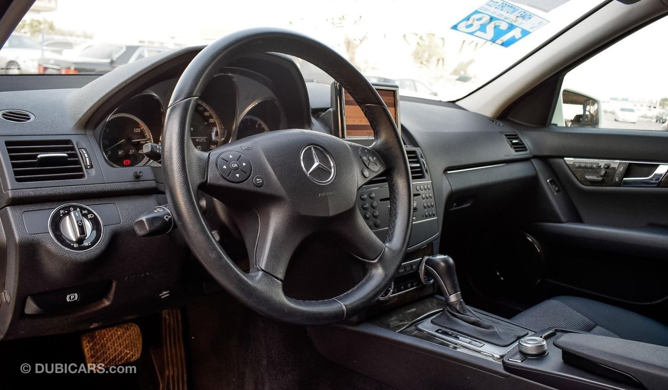 مرسيدس بنز C 300 Low Mileage