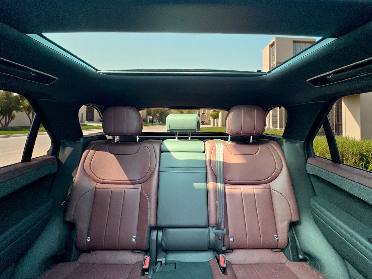 Land Rover Range Rover Sport SE D350 3.0L SE 3.0L Turbocharged V6 | 2023 | AED 4,060 / MONTH