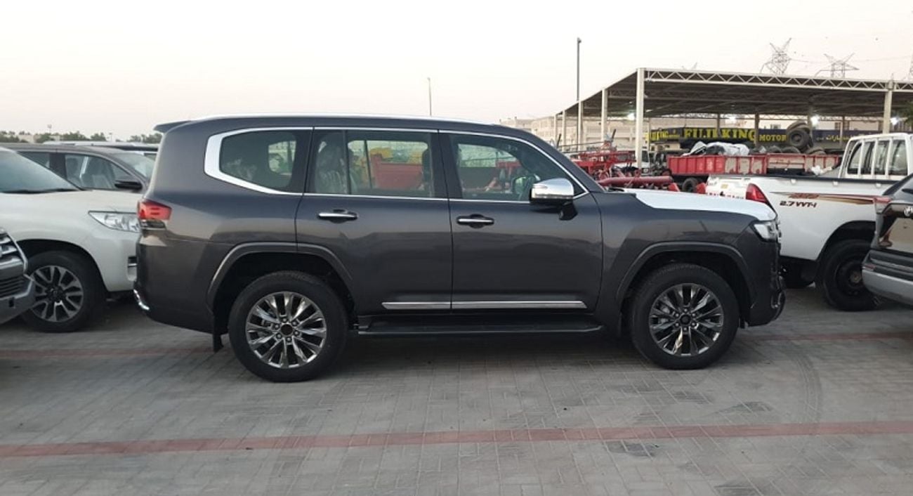 Toyota Land Cruiser LC300 4.0L VXR