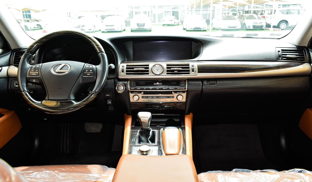 Lexus LS460