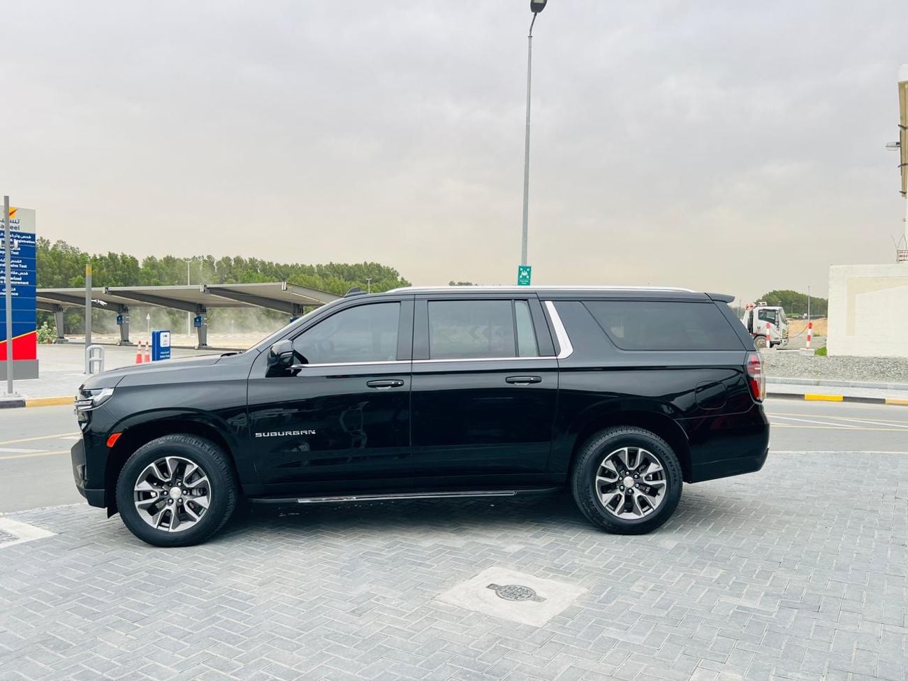 Chevrolet Suburban LT 5.3L 4WD