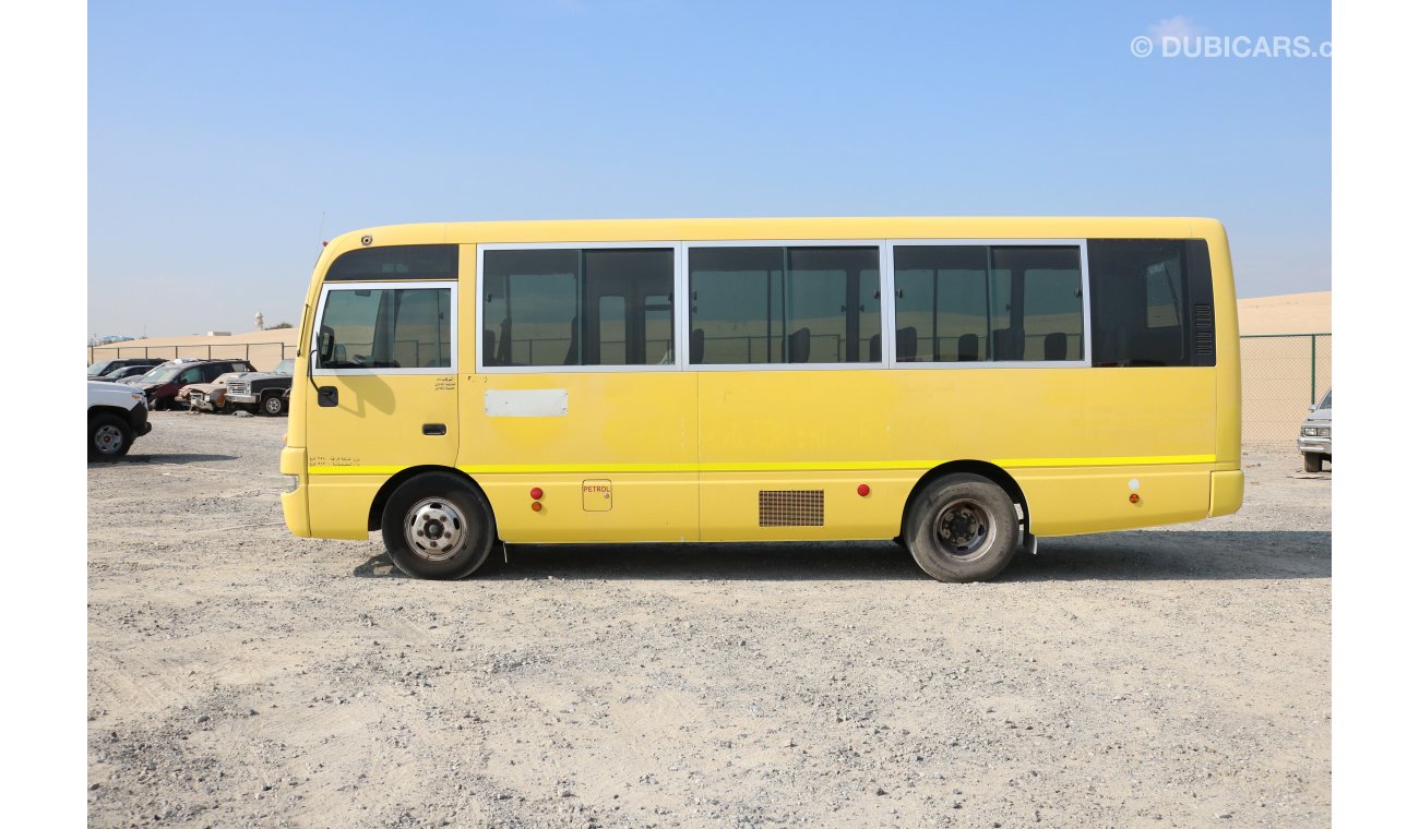 نيسان سيفيليان DIESEL 26 SEATER BUS