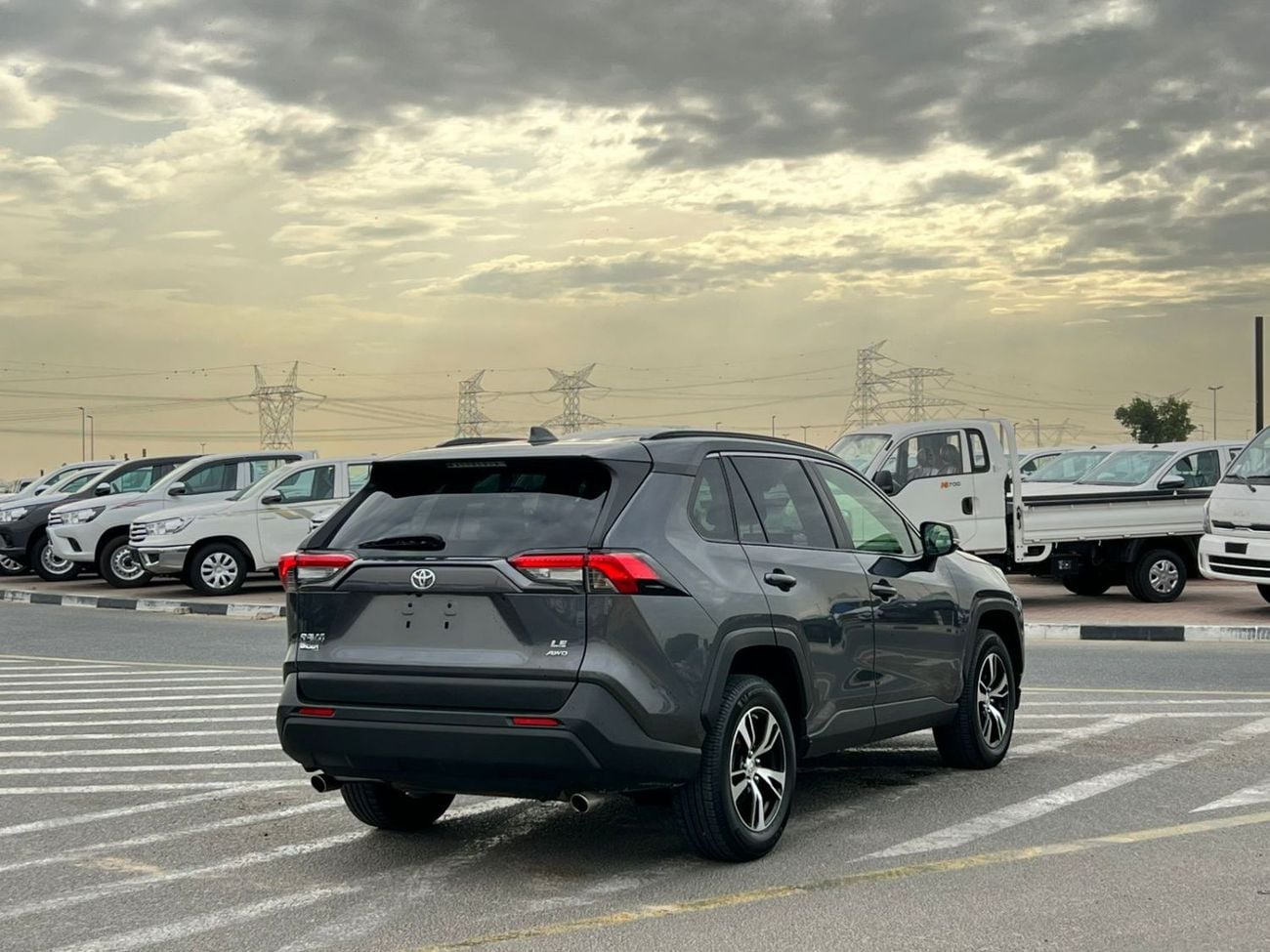 Toyota RAV4 2020 Toyota Rav4 Midoption 2.5L V4 - AWD 4x4 - Rear Camera  - Leather Seat