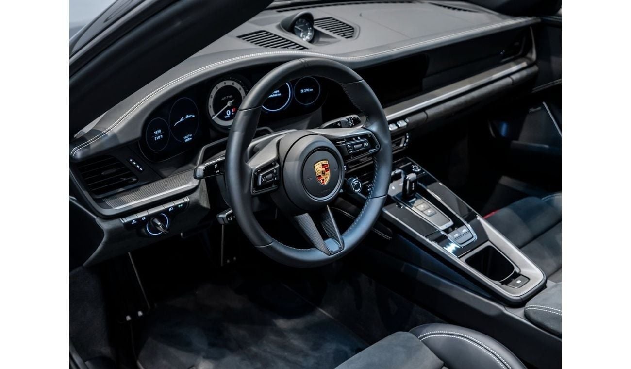 Porsche 911 Targa 4GTS 3.0L (475 HP) 2024 Porsche Targa 4 GTS, 2026 Porsche Warranty, Very High Spec, Low KMs, G