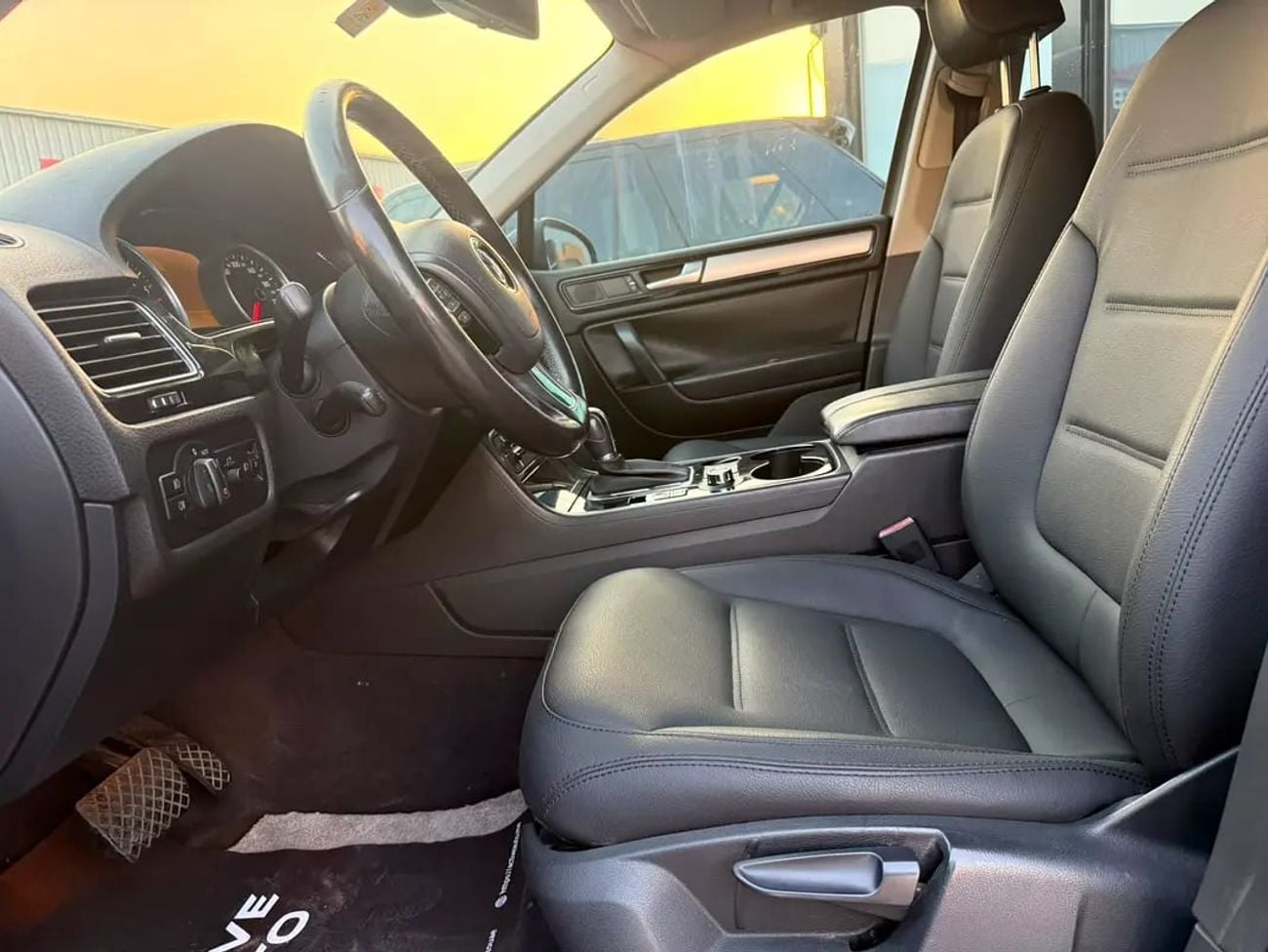 Volkswagen Touareg Pristine Highline | GCC Specs | Low Mileage