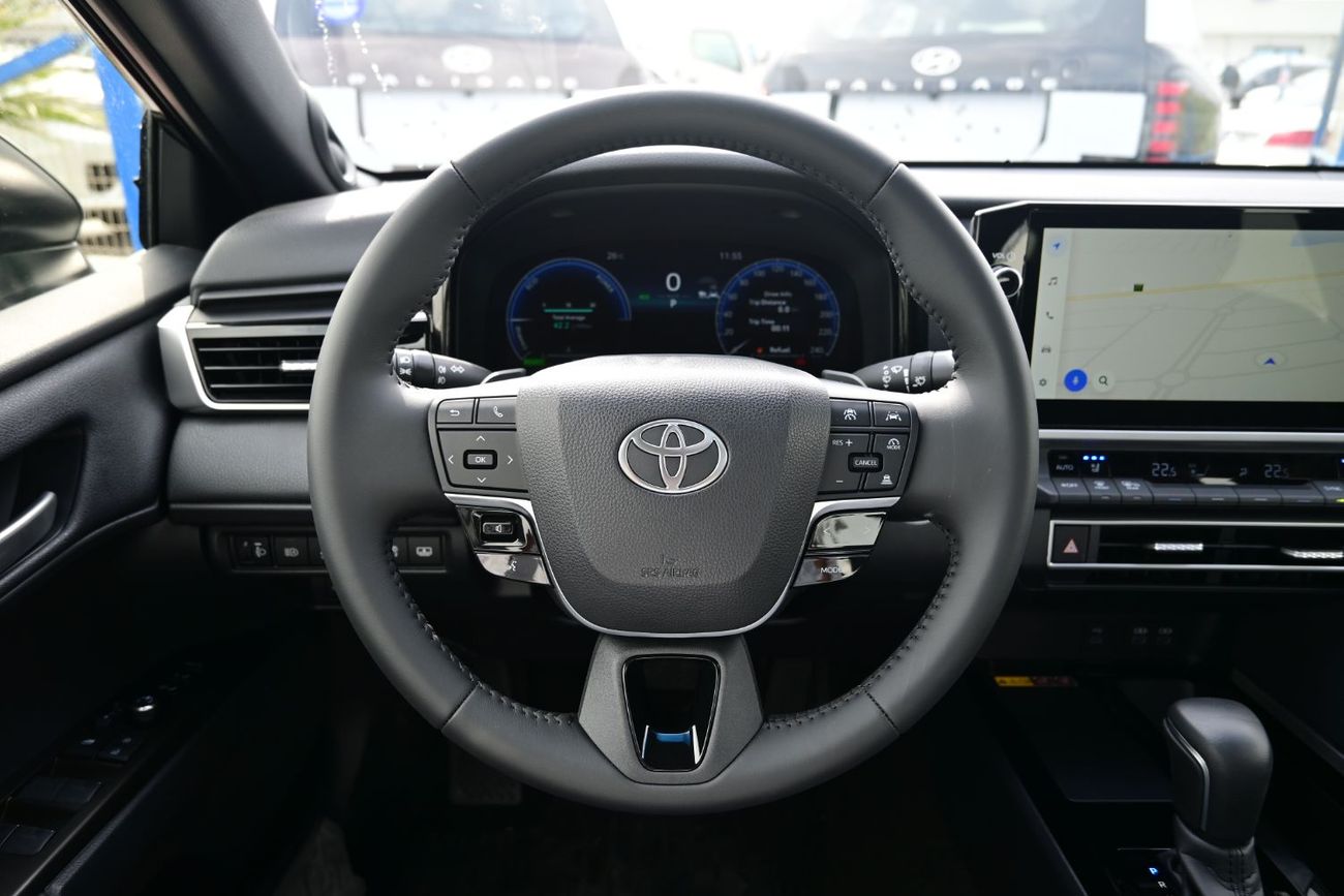 تويوتا كامري Toyota Camry Limited 2.5L Hybrid GCC, Model 2025, Color Black