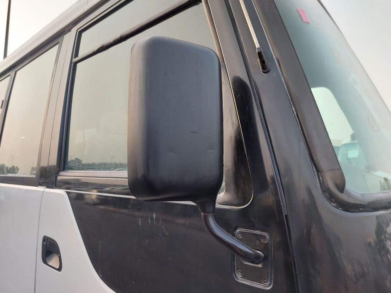 ميتسوبيشي روزا MITSUBISHI ROSA BUS RHD 2002 MODEL 4.8 L DIESEL AUTOMATIC(PM00253)