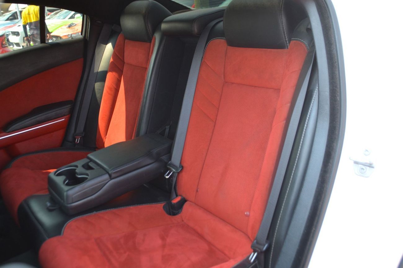 دودج تشارجر R/T Mid 5.7L