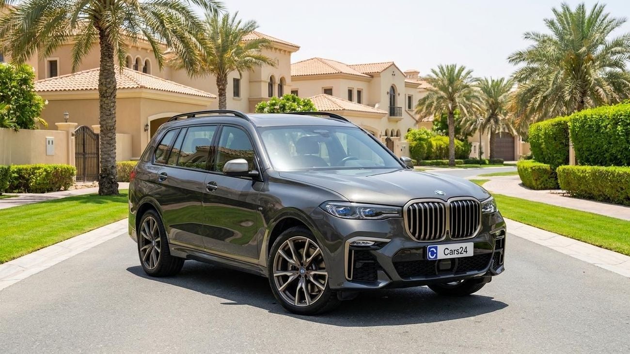 BMW X7 M50i