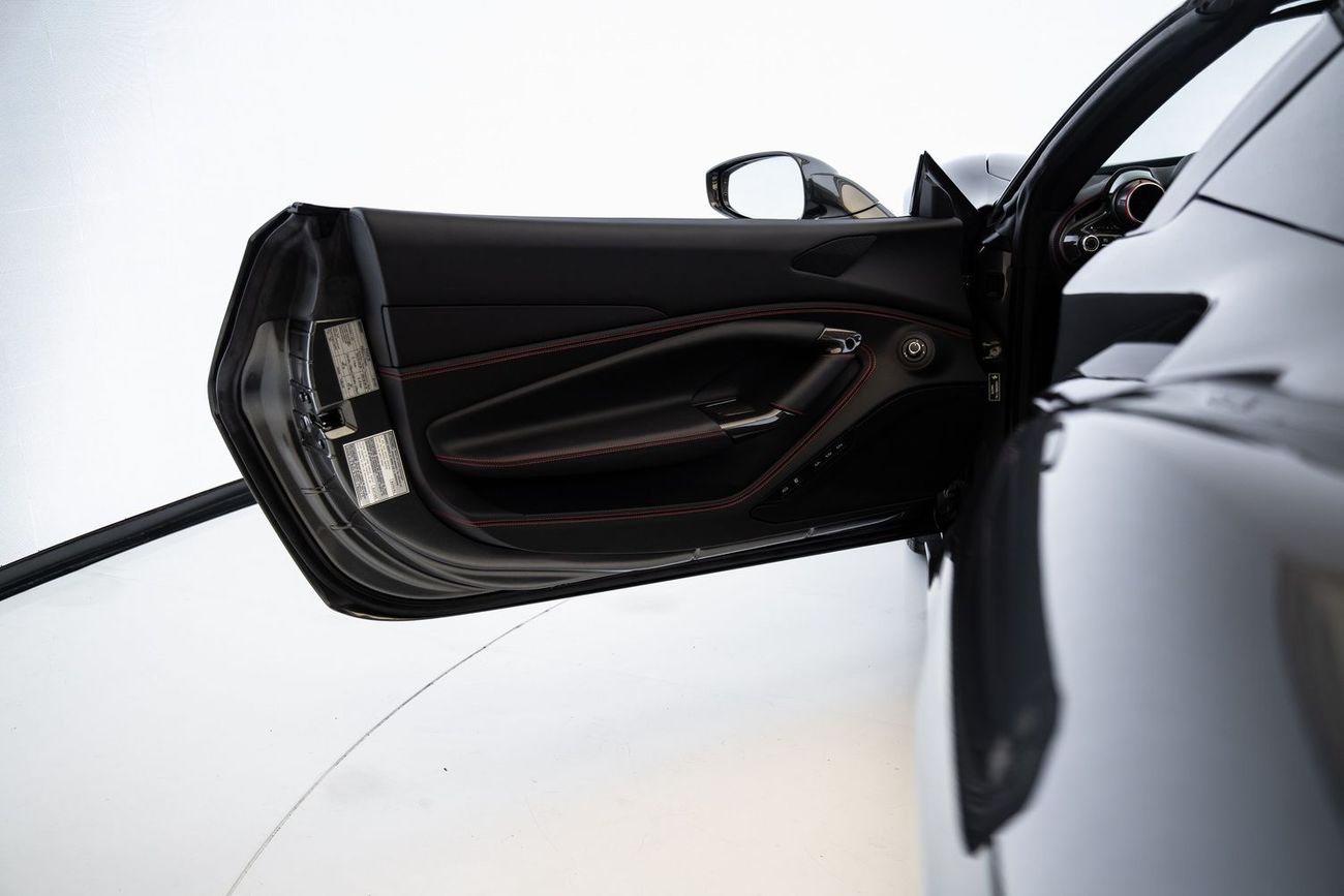 Ferrari F8 Spider 3.9T V8