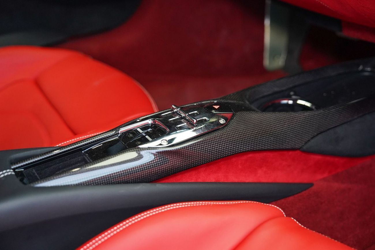 فيراري 296 GTB 3.0T V6 PHEV