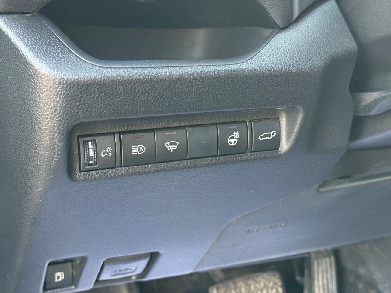 Toyota RAV4 XLE 2.5L 2019 TOYOTA RAV4 XSE HYBRID 4x4 FULL OPTIONS IMPORTED FROM USA