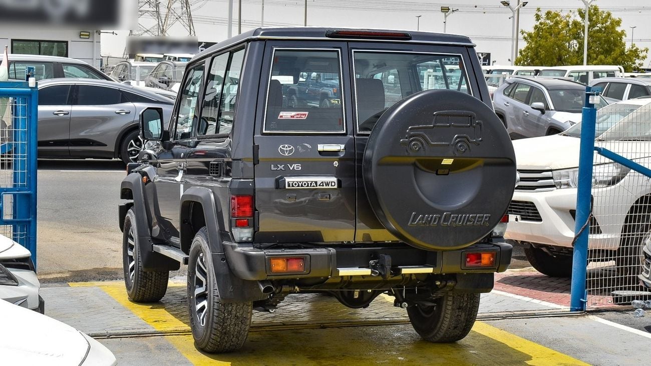 Toyota Land Cruiser 70 4.0L V6  A/T