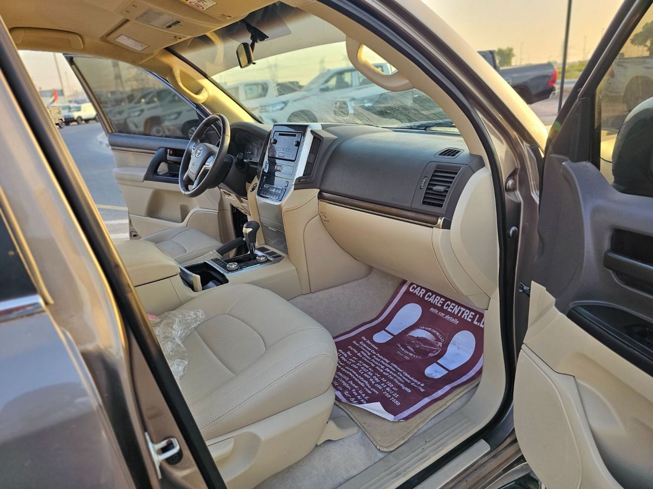 تويوتا لاند كروزر GXR 4.5L 1VD-FTV V8 Diesel Engine facelifted to 2025 model Automatic Gear 4WD 7 seater 5 Door