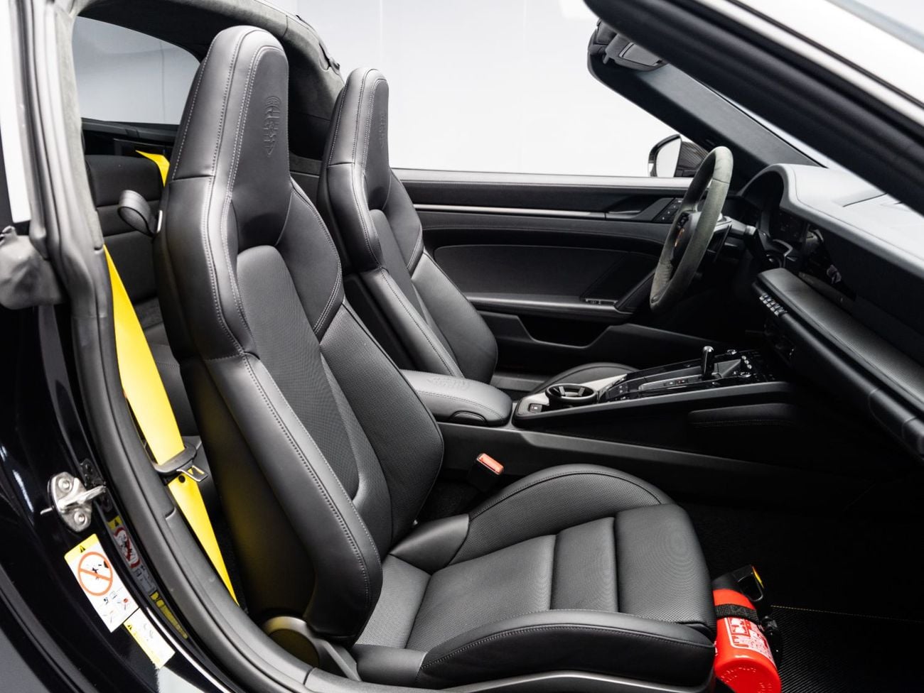 بورش 911 TARGA 4GTS 2025 Porsche 911 Carrera Targa 4 GTS, 3.6L TC F6, 532 bhp, 8-Speed Auto PDK