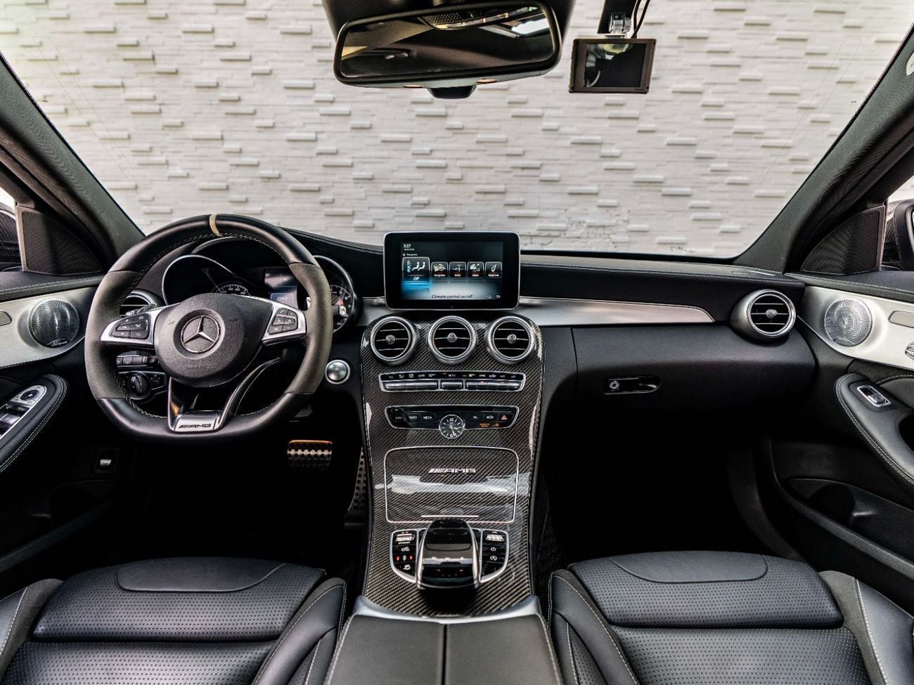 Mercedes Benz C63 AMG Std 4.0L Sedan