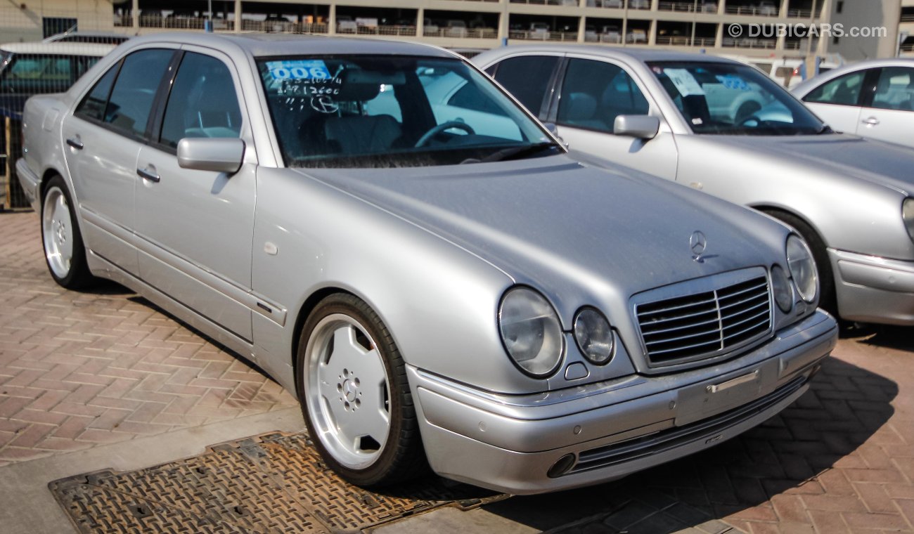 Mercedes-Benz E 55 AMG