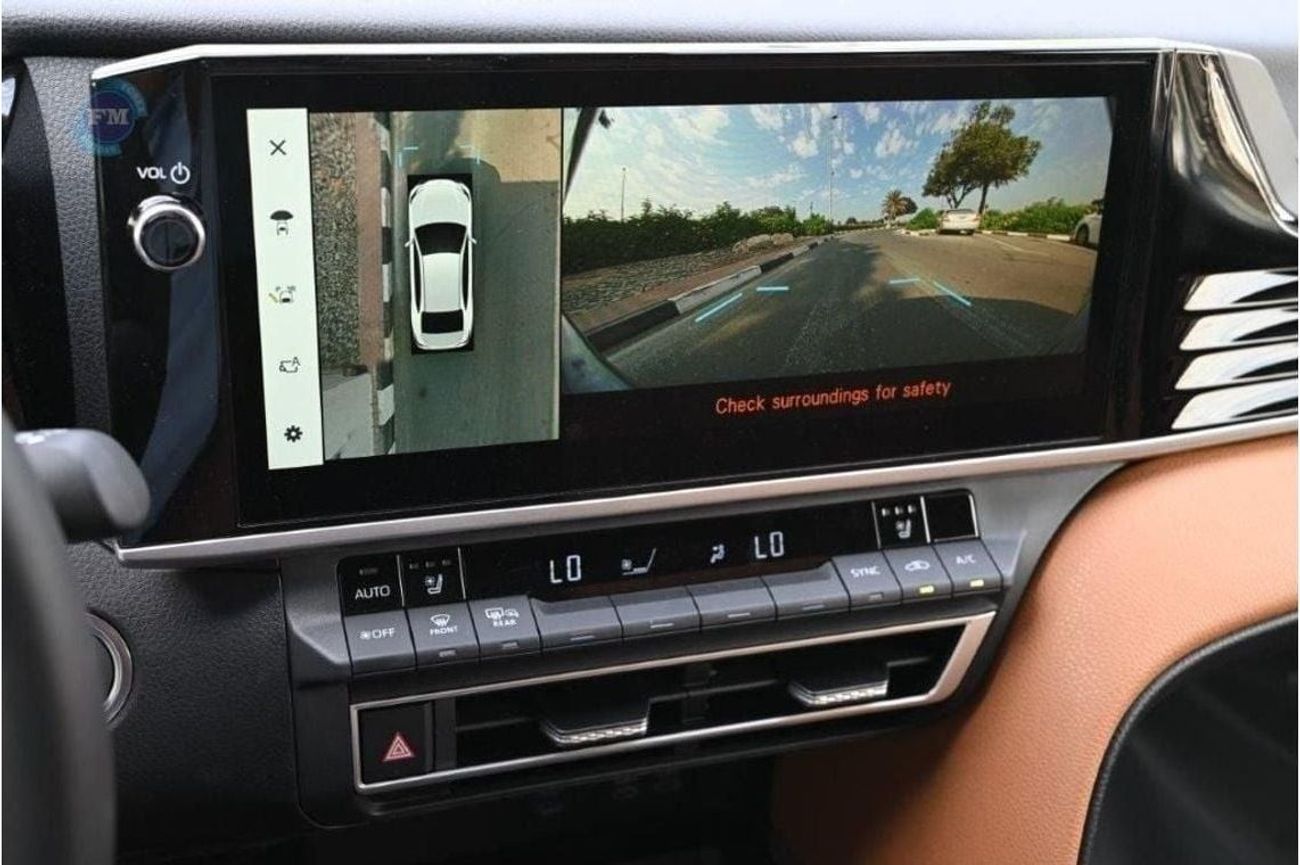 Toyota Camry Hybrid Lumiere 2.5L Petrol 5 Seater Automatic