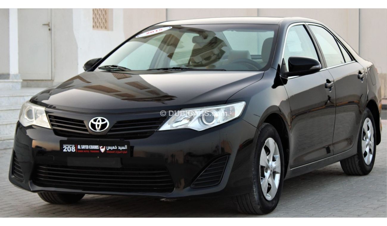 تويوتا كامري تويوتا كامري 2015 خليجي بحالة ممتازة بدون حوادث نظيفه جدا من الداخل والخارج
