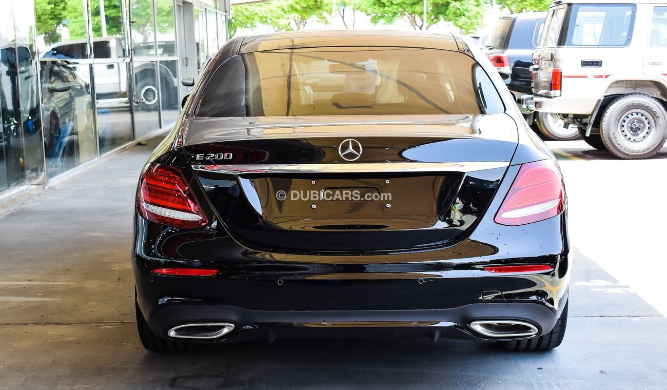 Mercedes-Benz E200