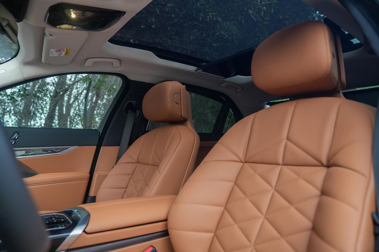 بي أم دبليو 735i BMW 735i Exclusive – 2026 | GCC | Brand New | AED 425,000