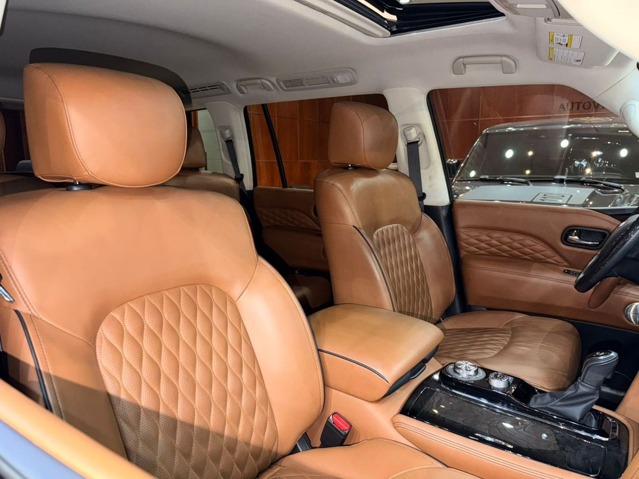 إنفينيتي QX80 Sensory 8 5.6L