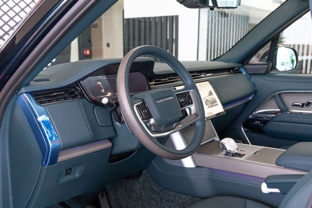 Land Rover Range Rover SV LWB P615 Range Rover | Vogue | SV | GCC | 4.4L Twin-Turbo V8 | SWB | AWD | VIP Rear Seats | 2026