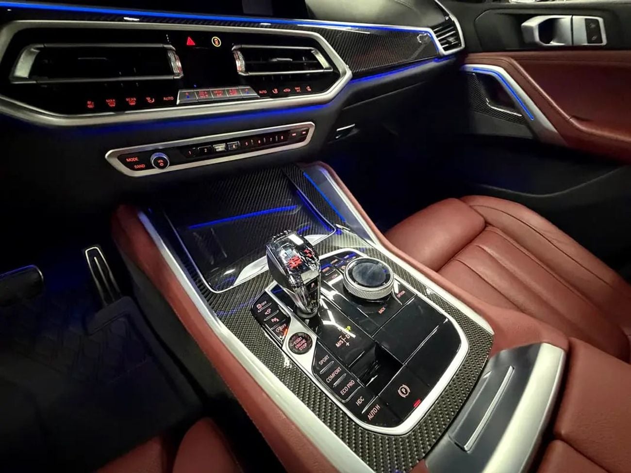 بي أم دبليو X6 XDRIVE M50i