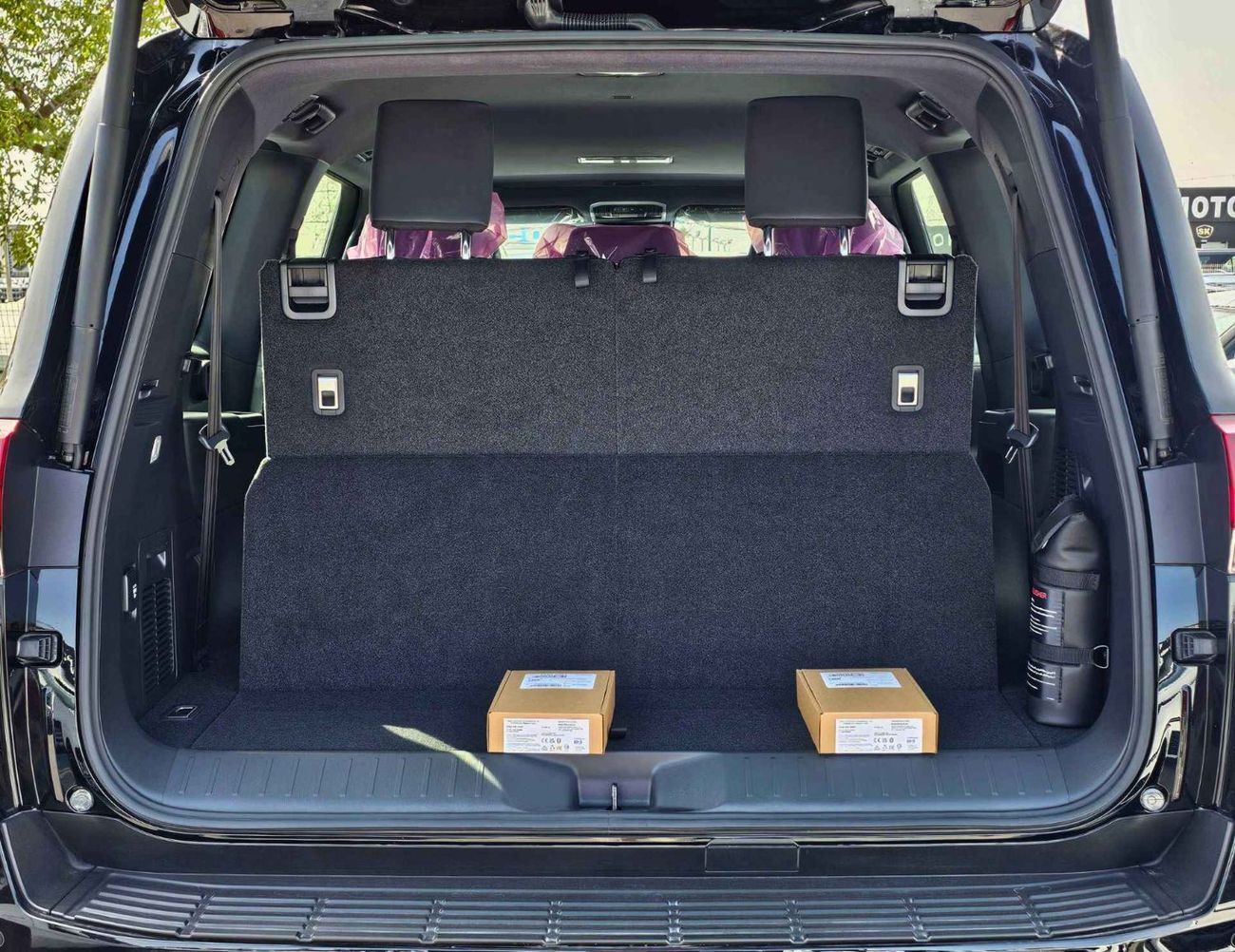 Toyota Land Cruiser GXR HIGH OPTION / 4.0L PETROL V6 / RADAR / REAR ENTERTAINMENT DVD / CODE # GXR41H