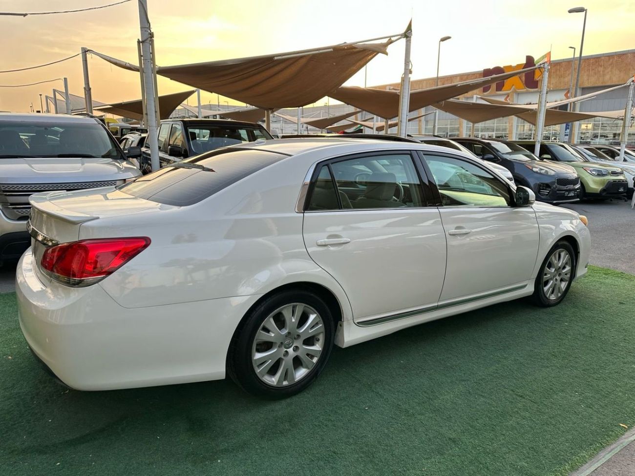 Toyota Avalon Limited 3.5L