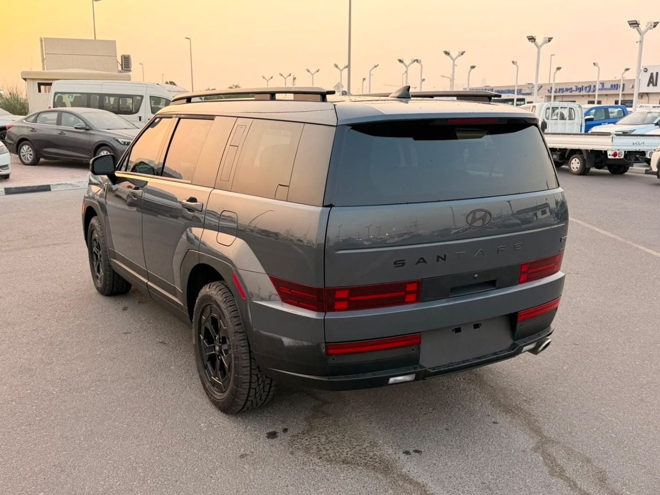 Hyundai Santa Fe Mid option