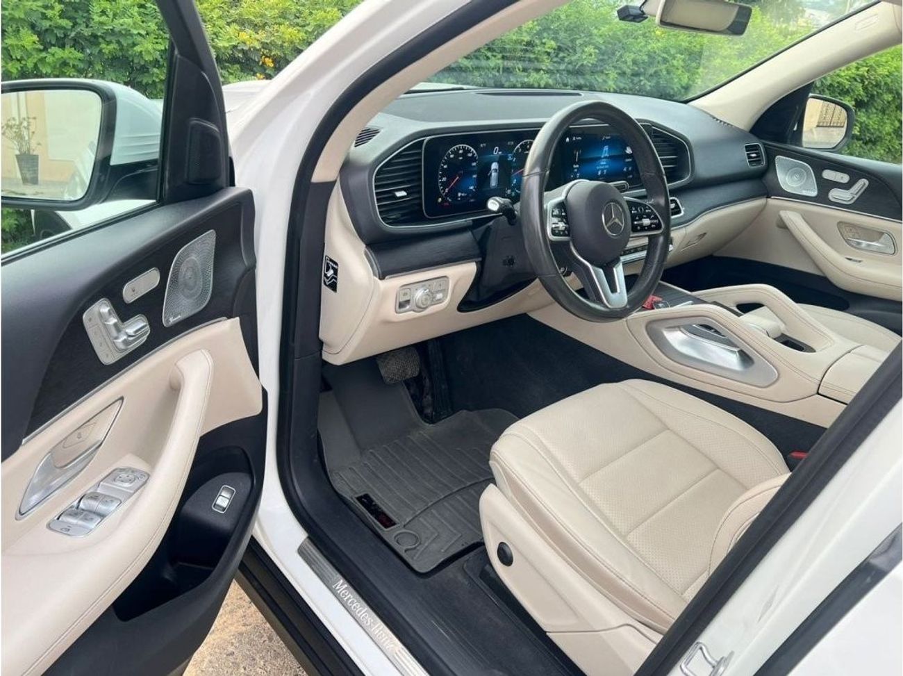 Mercedes-Benz GLE 350 2020 MERCEDES BENZ GLE 350 4MATIC // 2.0L // 36200 mileage// NEAT AND CLEAN // EXCELLENT CONDITION