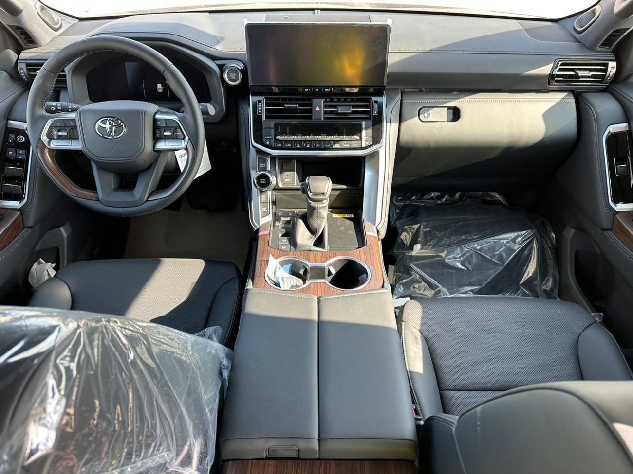 Toyota Land Cruiser GXR 3.5L TT FULL WITH RADAR