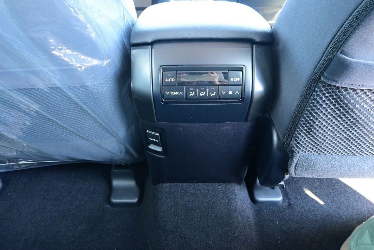 تويوتا برادو PRADO 2.7L PETROL 2023