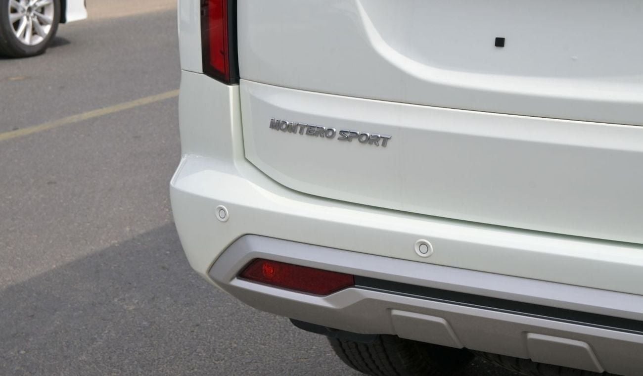 ميتسوبيشي مونتيرو سبورت Brand New Mitsubishi Montero Sport 2023 Export 3.0L A/T 4WD Petrol|White/Beige|