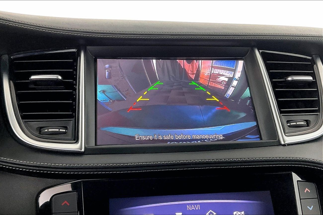 إنفينيتي QX50 Luxe | عرض العيد الحصري | خالية من أضرار الفيضانات