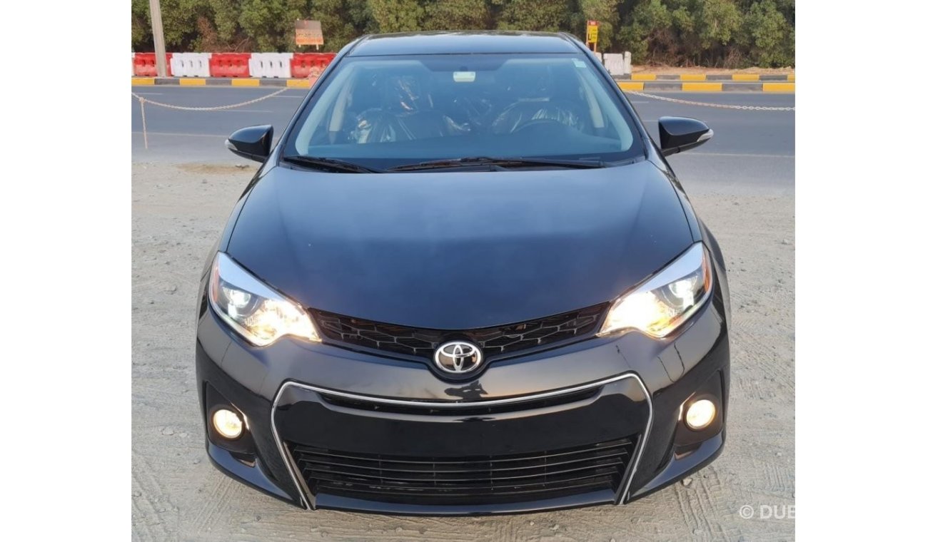 Toyota Corolla 2014 Sports Leather Seats with Alloy Wheels