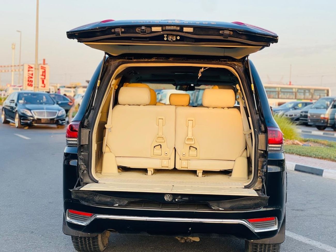 تويوتا لاند كروزر Toyota landcuriser GXR V8  2014  upgrade inside & outside 2024 shape full option