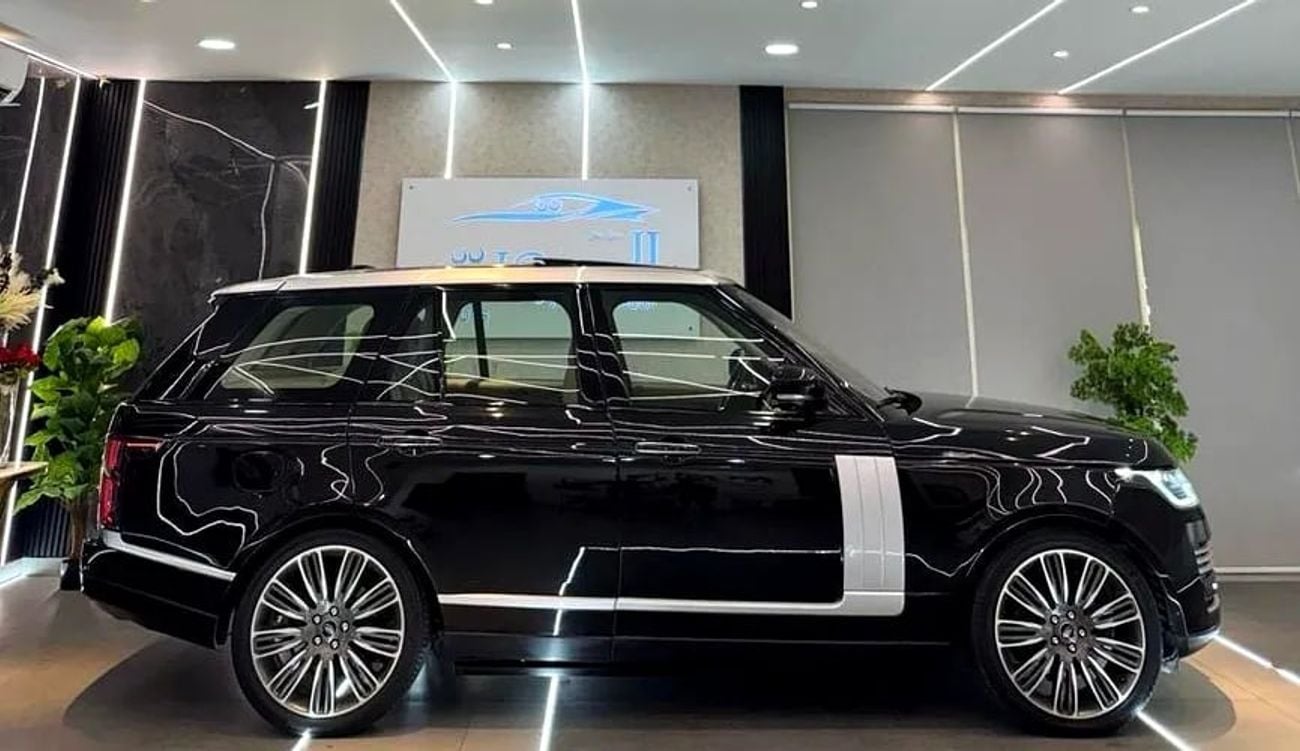 Land Rover Range Rover VOGUE SE SUPERCHARGED RR VOGUE V8 || FACELIFT || GCC || FULLY LOADED || SCREENS || CONDITION