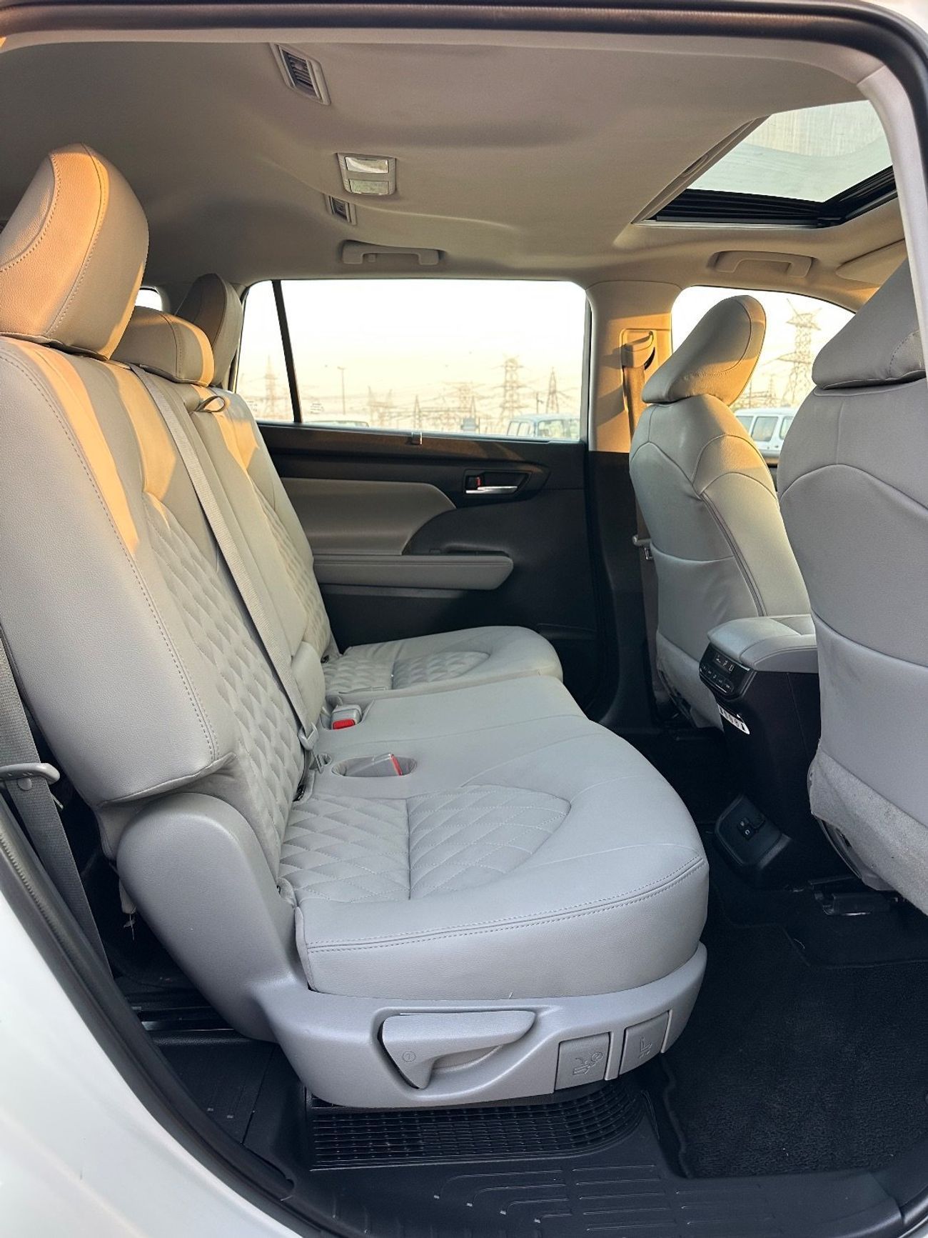 تويوتا هايلاندر GLE 2.5L