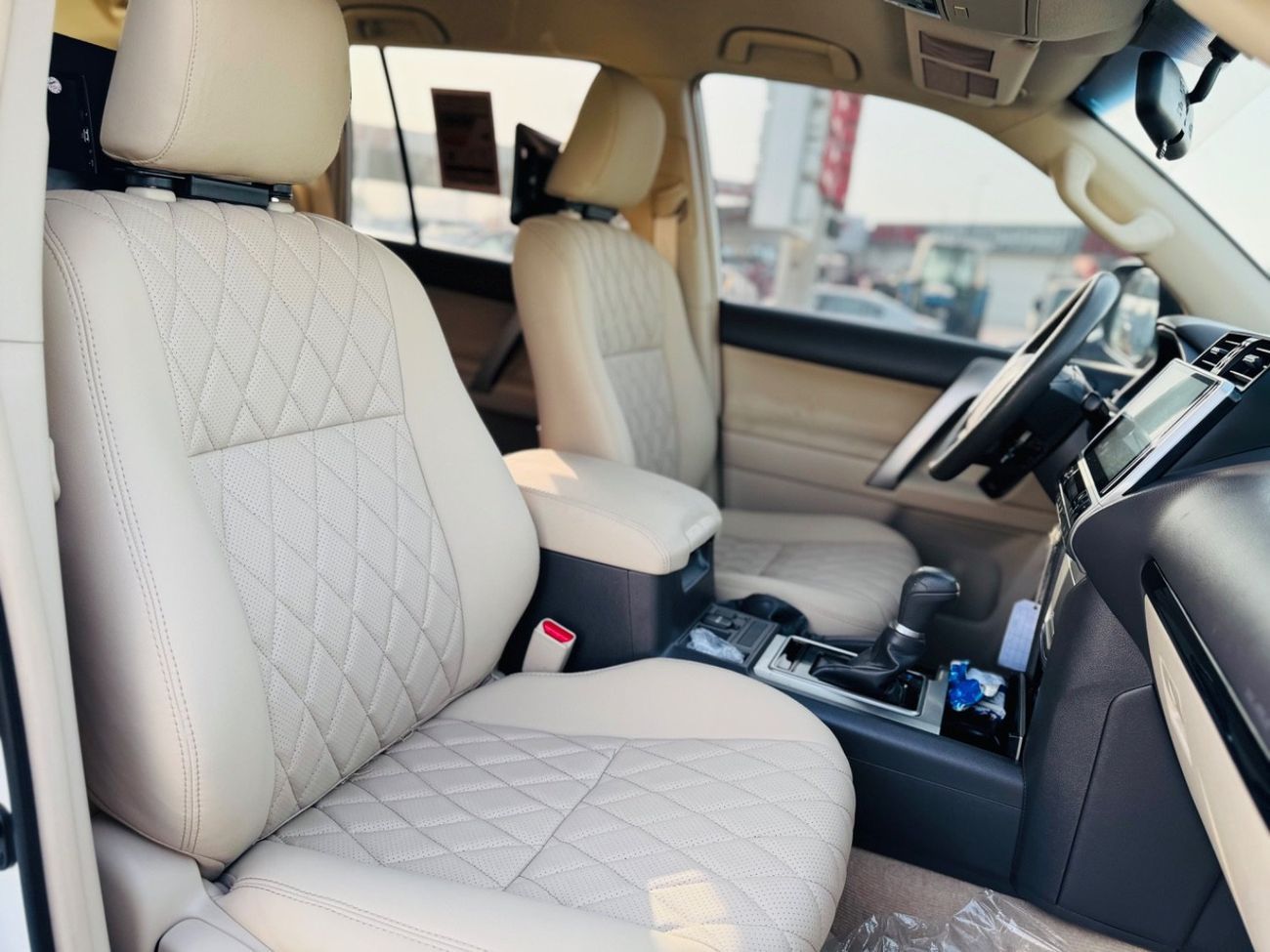 تويوتا برادو Toyota prado 2019 v4 2.7L full options