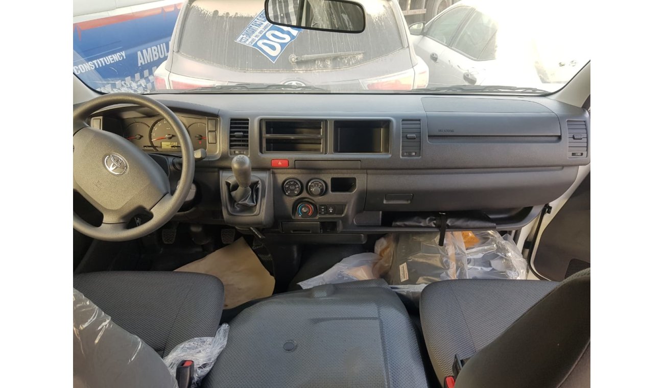 Toyota Hiace 13 SEAT