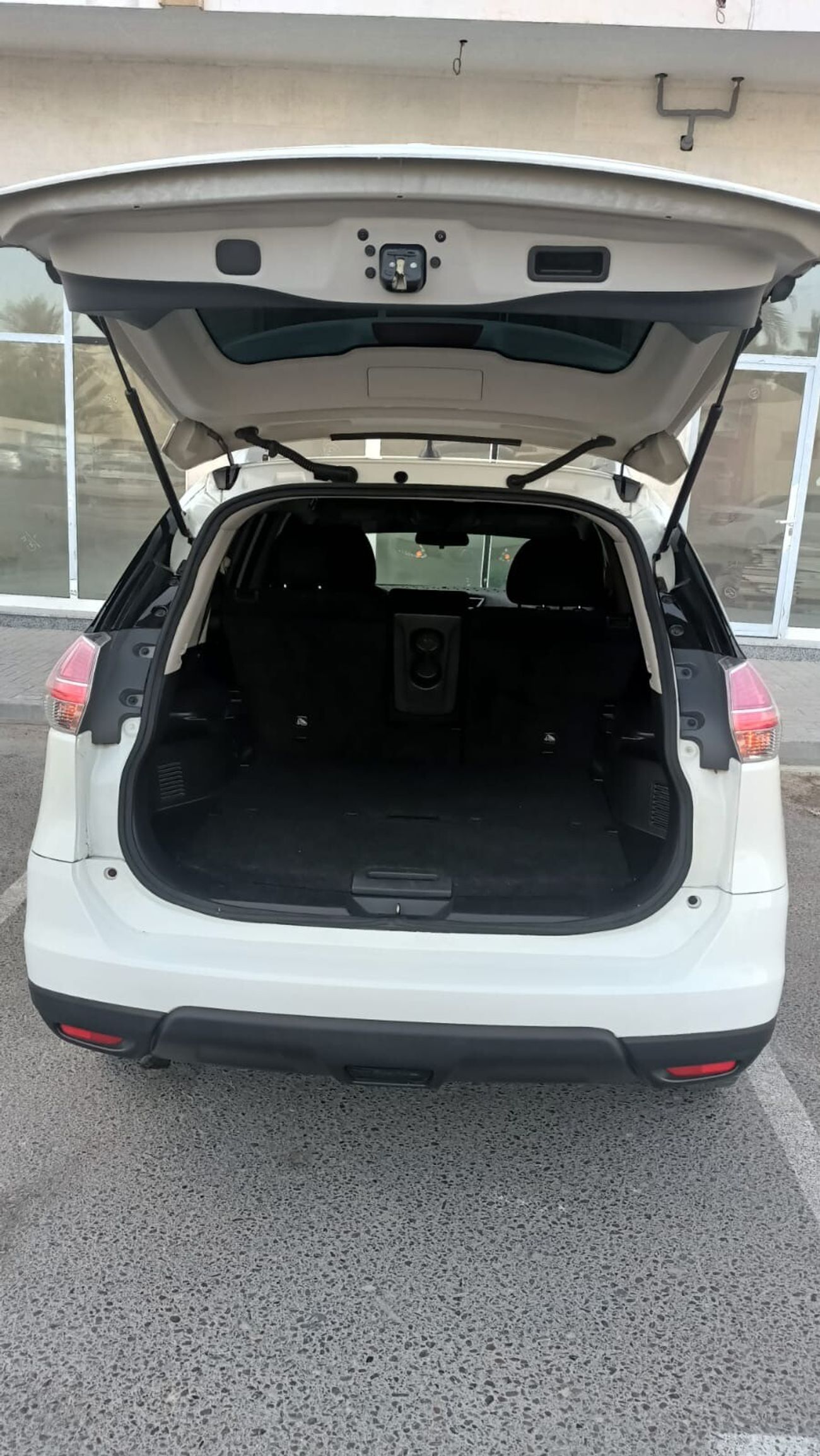 نيسان روج SV AWD