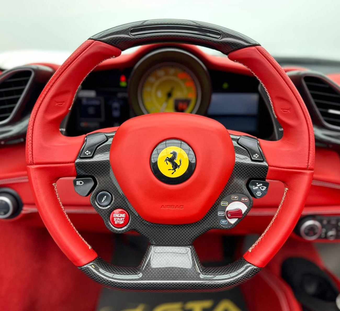 فيراري 488 سبايدر 2017 Ferrari 488 Spider, Full Service History, Excellent Condition, GCC